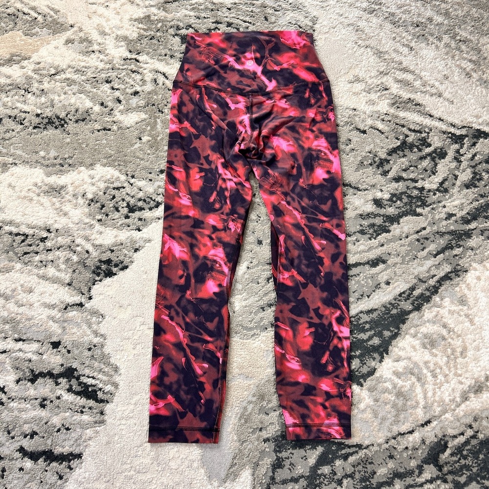 Lululemon Align High‎ Rise Capri Leggings Womens 4 Intensity Pink Blossom Multi